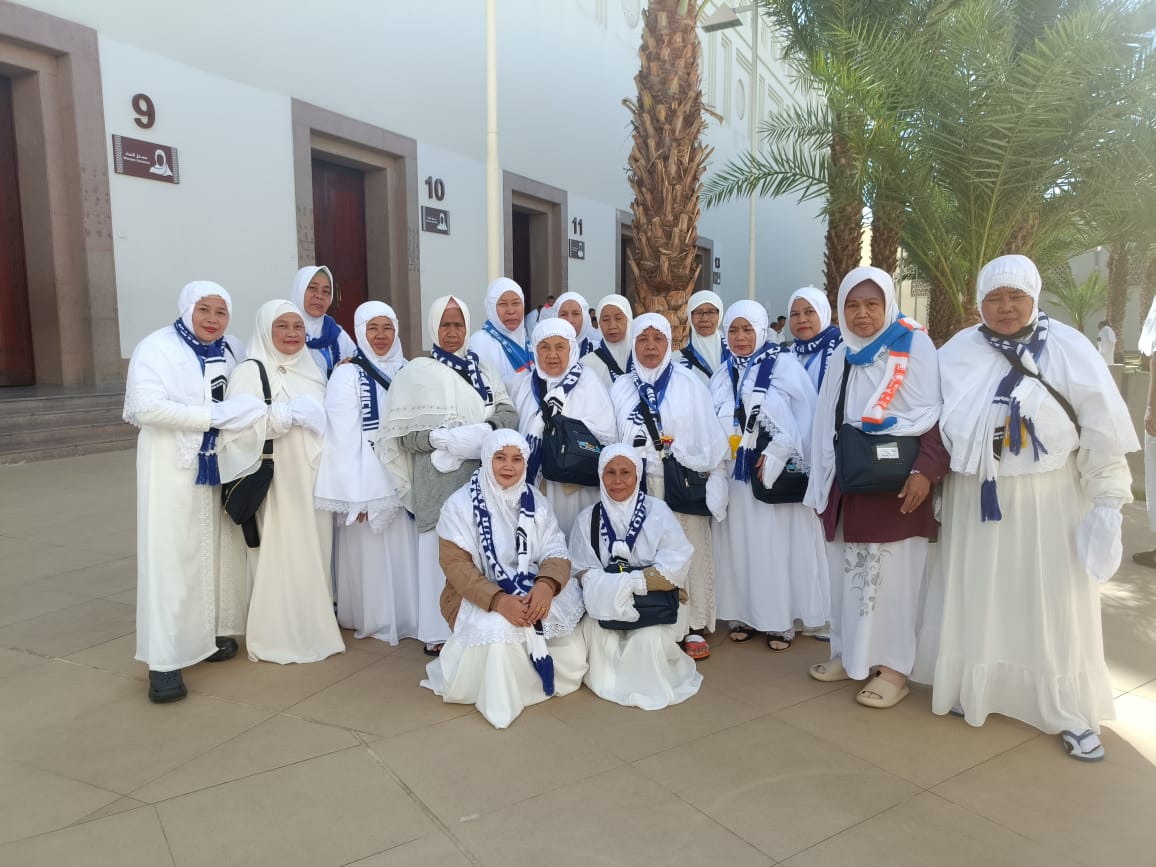 TRAVEL UMROH HAJI TERBAIK PT. Al Munawwar Banie Amien